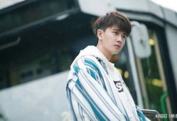 今日娱乐爆料任嘉伦,神秘女友身份引网友热议